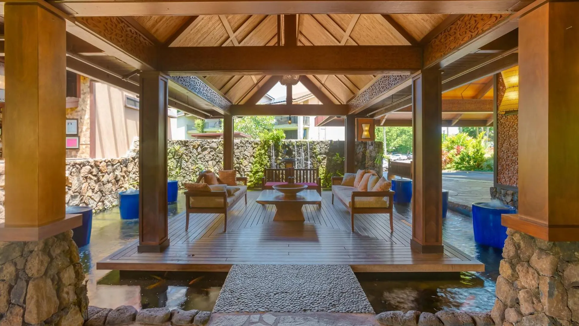 Hanalei Bay Beach Retreat With Waterfall Views Princeville Apartment