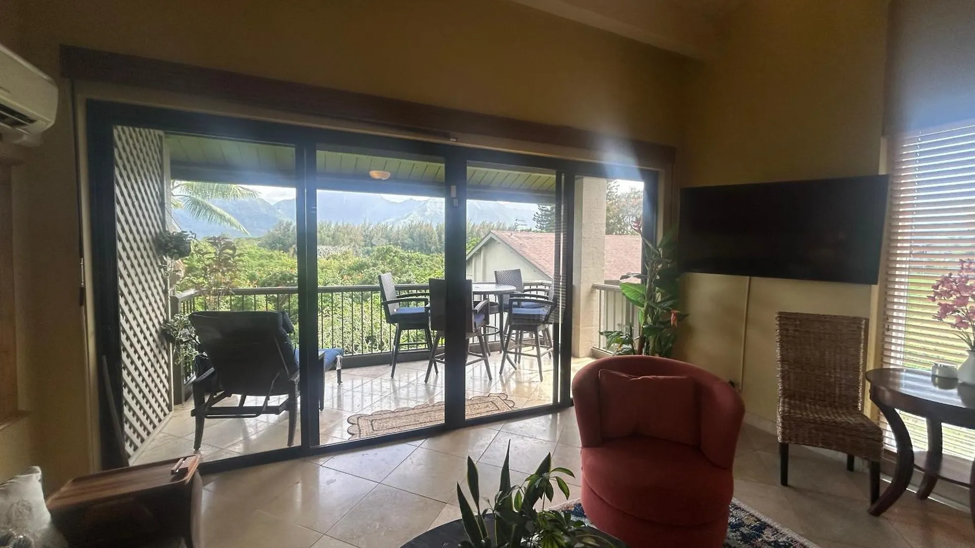 Hanalei Bay Beach Retreat With Waterfall Views Princeville